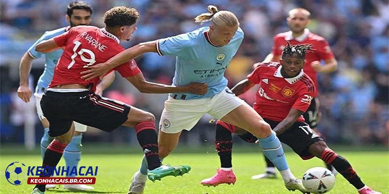 Soi kèo Man United vs Man City